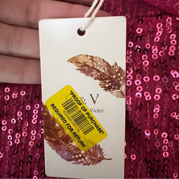 Chelsea & Violet Pink Sequin Top Festive Boxy Layering Semi Sheer Sz Small NEW - Picture 7 of 12
